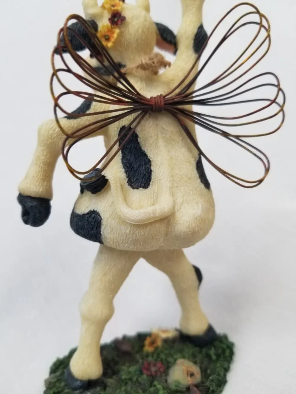 Boyds Bears and Friends Holy Cow DISCO 1st Edition #645 Bobble Cow Angel 2003